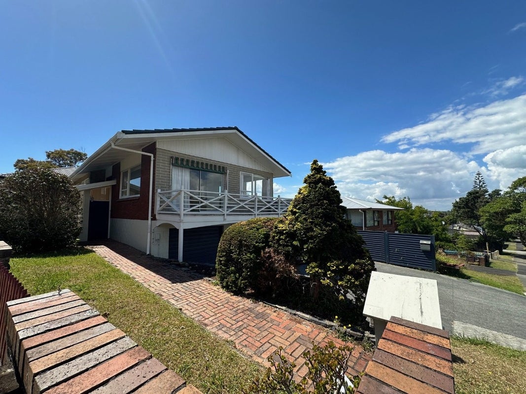 58 Knightsbridge Drive, Forrest Hill, Auckland - Carousel 2