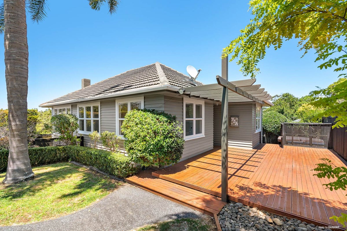 73A VINCENT ST, Howick, Auckland - Carousel 1