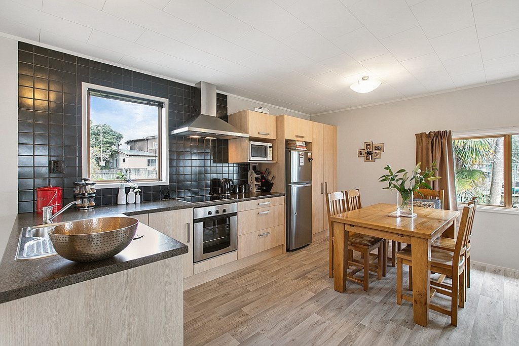 61 Beachlands Road, Beachlands, Auckland - Carousel 1