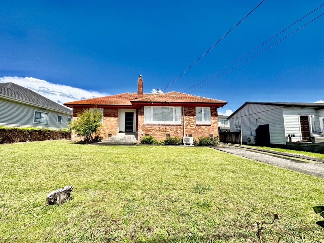 15 Seddon Avenue, Papatoetoe, Auckland - Carousel 1