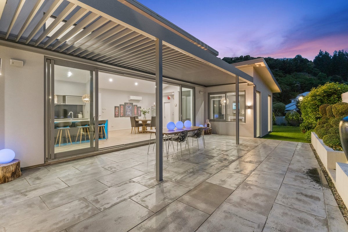 31 Basil Place, Mount Pleasant, Christchurch - Carousel 1