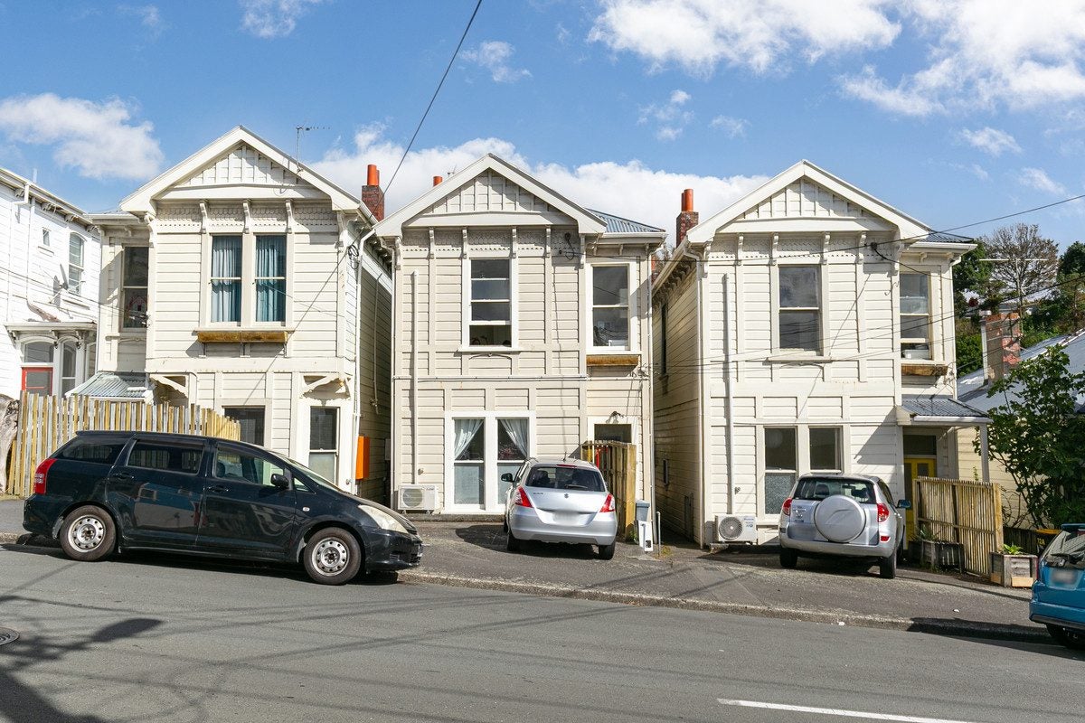 72 Tasman Street, Mount Cook, Wellington - Carousel 1