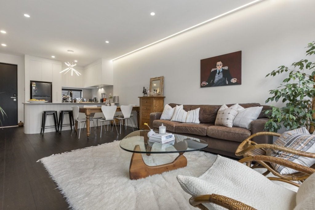 18D St Michaels Avenue, Point Chevalier, Auckland - Carousel 2