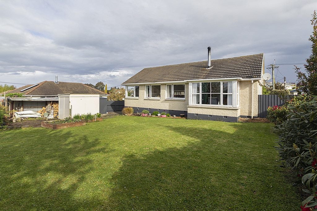 20 Ash Street, Holmes Hill, Oamaru - Carousel 1