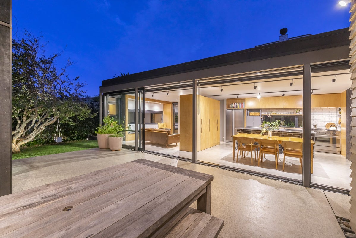 15 Westmere Park Avenue, Westmere, Auckland - Carousel 2