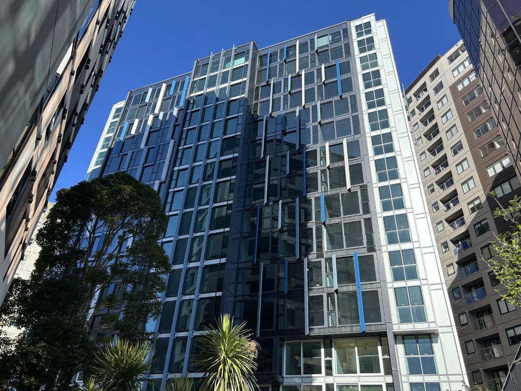 9P/3 Whitaker Place, Grafton, Auckland - Carousel 1