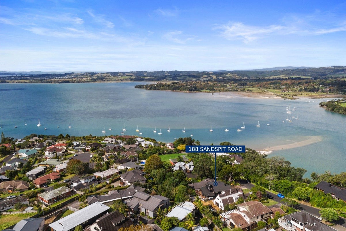 188 Sandspit Road, Shelly Park, Auckland - Carousel 2