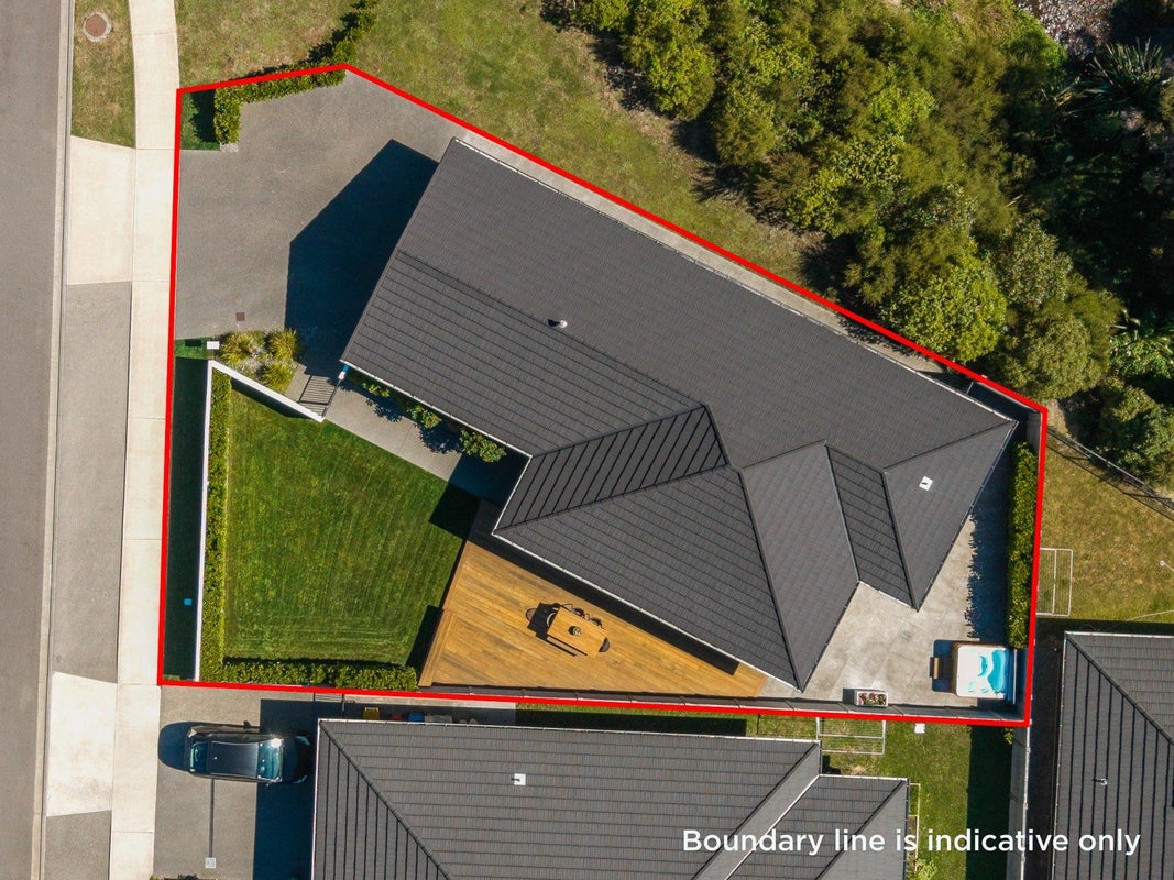 44 Tradewinds drive, Whitby, Porirua - Carousel 27