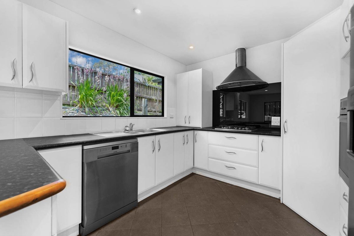 80A The Avenue, Lynfield, Auckland - Carousel 2