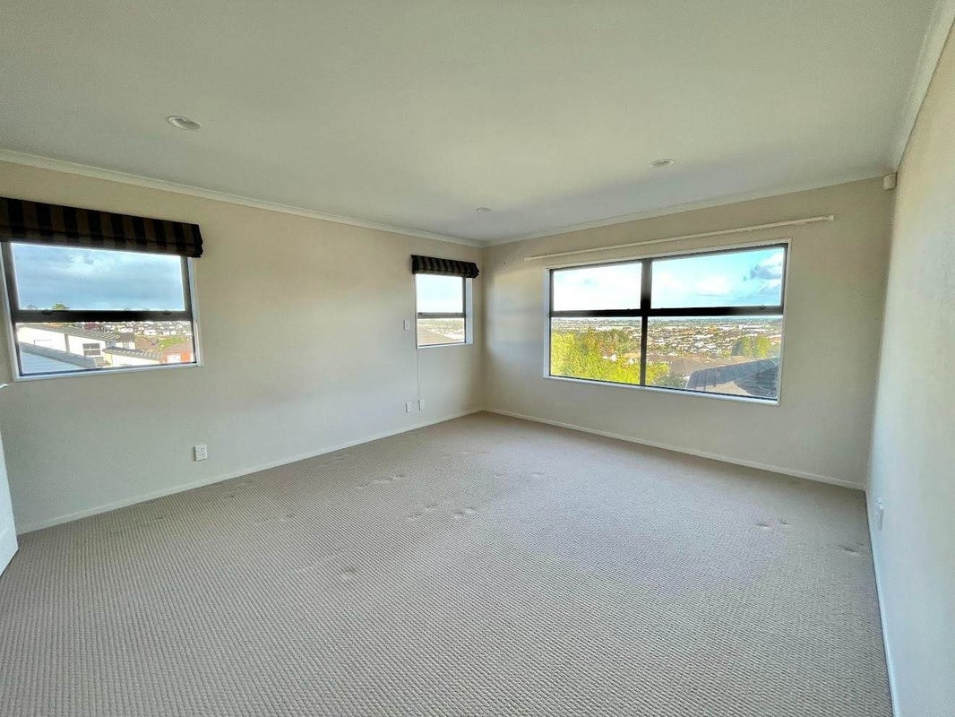 11 Bendemeer Place, Flat Bush, Auckland - Carousel 14