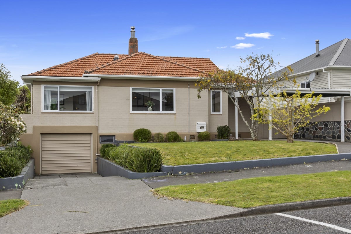 105 Brooklands Road, Brooklands, New Plymouth - Carousel 1