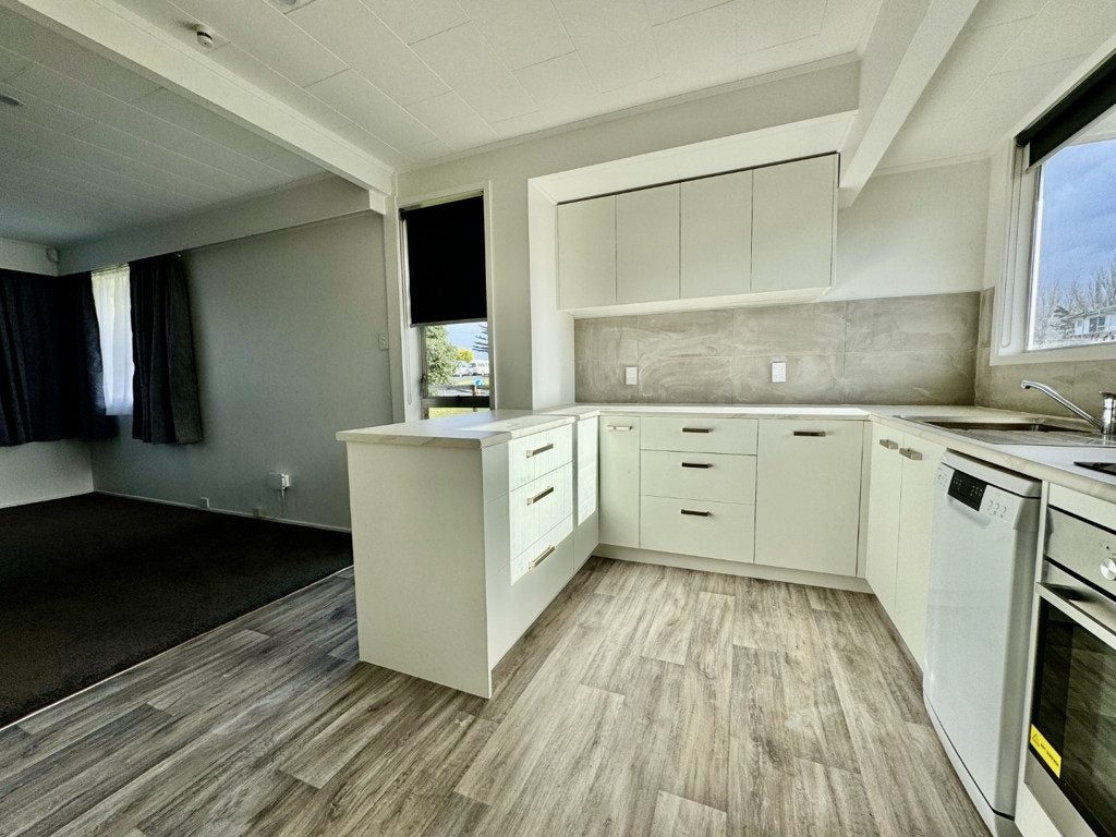 1/42 Sabulite Road, Kelston, Auckland - Carousel 2
