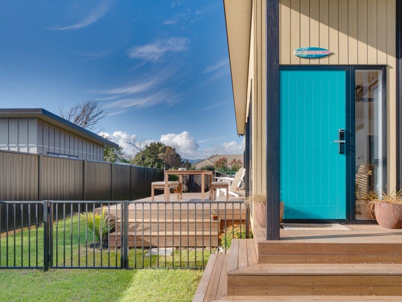 37 Seagrass Place, Otaki Beach, Otaki - Carousel 1