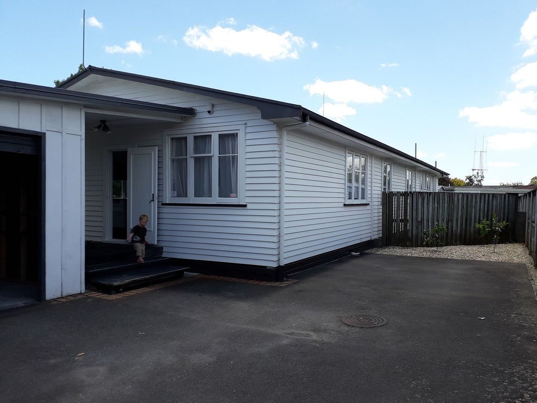 41 Bader Street, Bader, Hamilton - Carousel 2