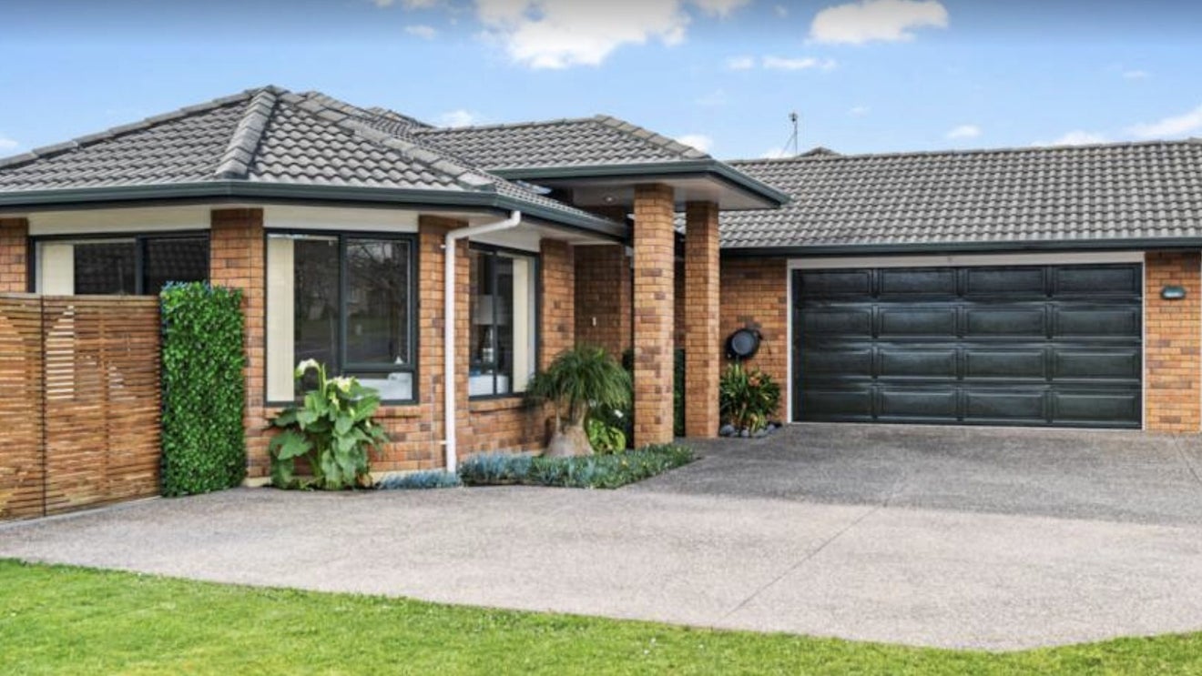 6 Corrofin Drive, East Tamaki, Auckland - Carousel 1