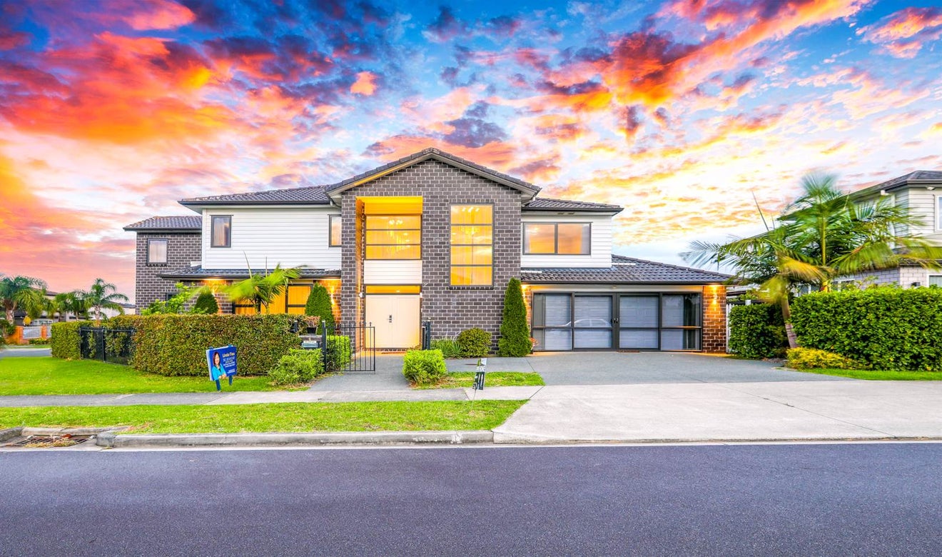 1 Creeve Place, Flat Bush, Auckland - Carousel 2