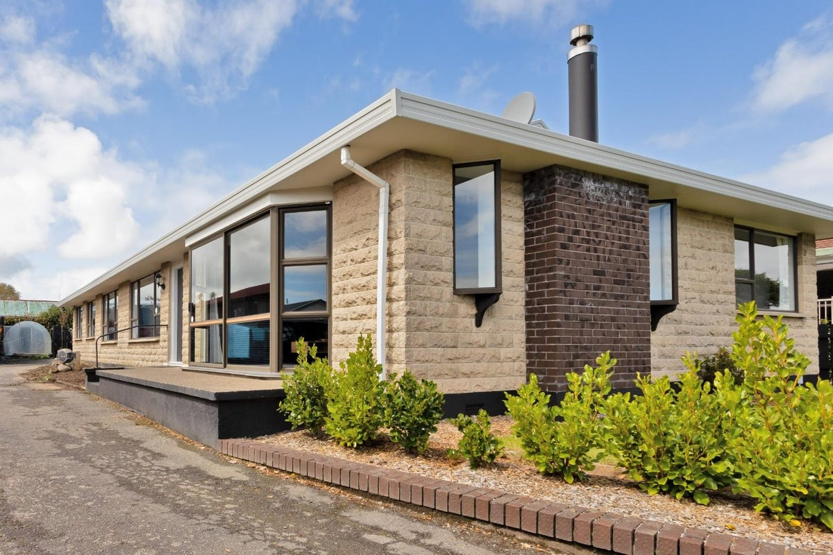 48 Orwell Crescent, Newfield, Invercargill - Carousel 2