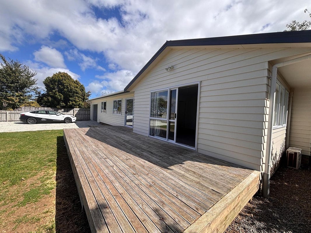 369 Waihi Road, Normanby, Hawera - Carousel 1
