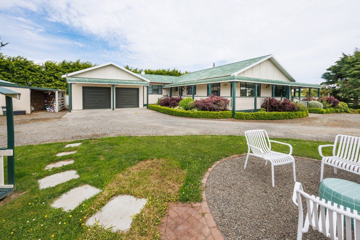 65 Harrisons Line, Ashhurst, Palmerston North - Carousel 1