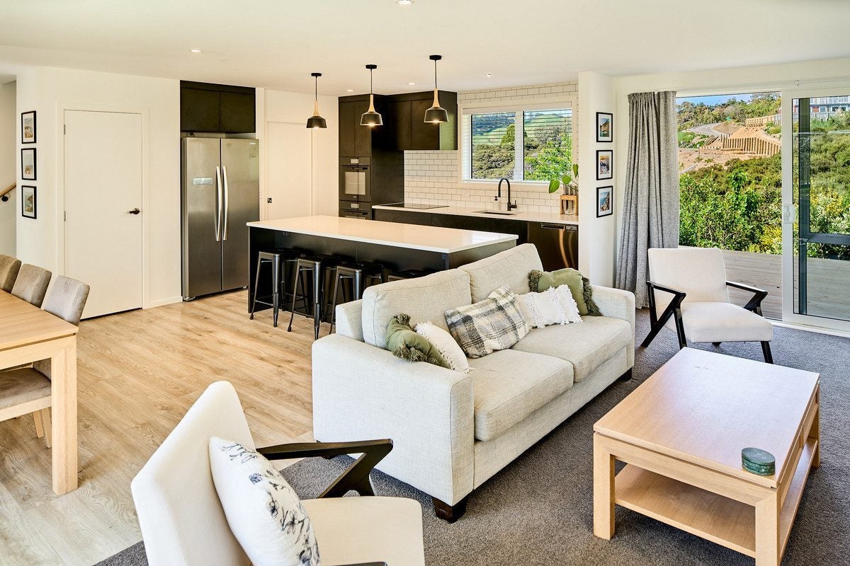 10 Topsail Way, Whitby, Porirua - Carousel 2