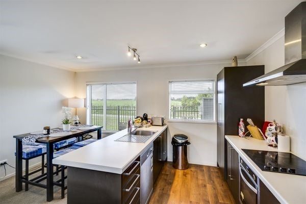 39 Mcnaughton Place, Onekawa, Napier - Carousel 2