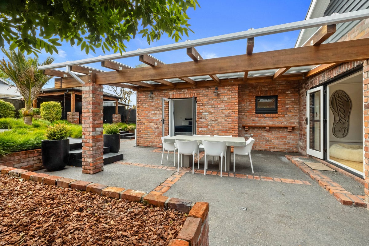 20 Wallace Place, Westown, New Plymouth, Taranaki - Carousel 2