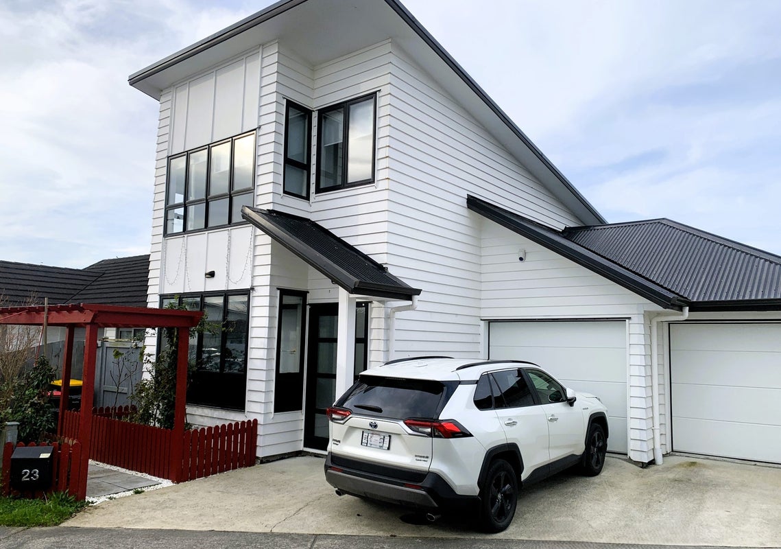 23 Matata Drive, Takanini, Auckland - Carousel 1