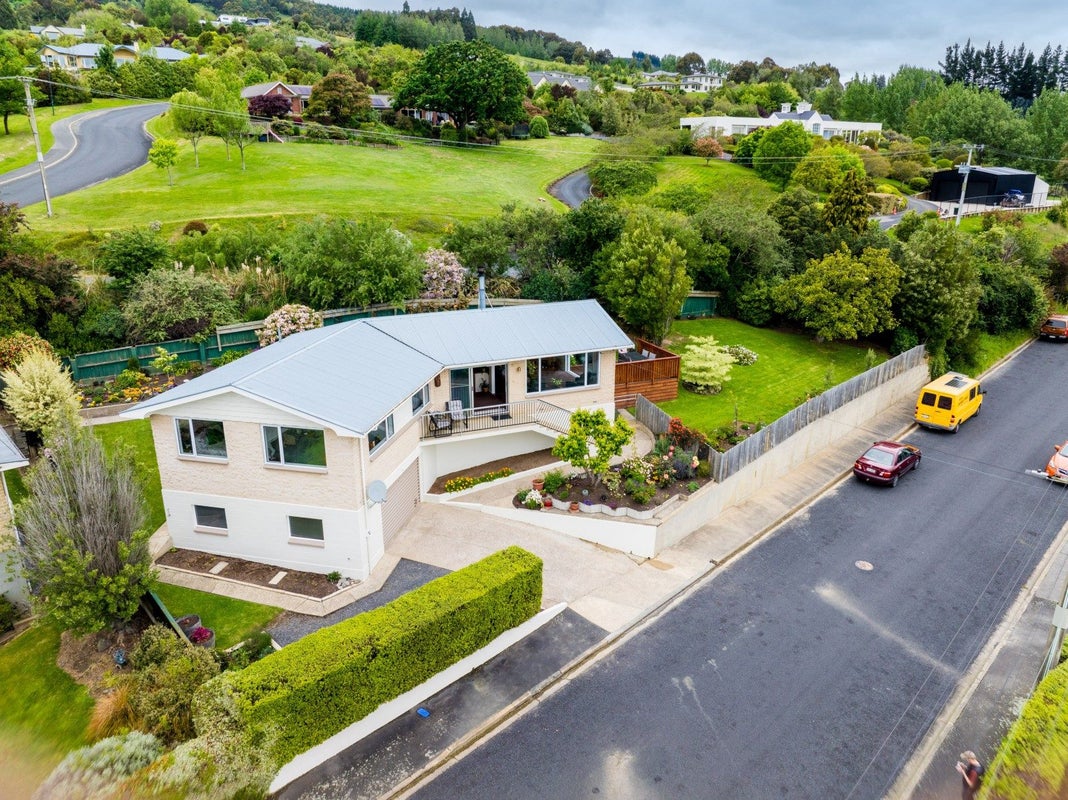 14 Tweed Street, Kinmont Park, Mosgiel - Carousel 1