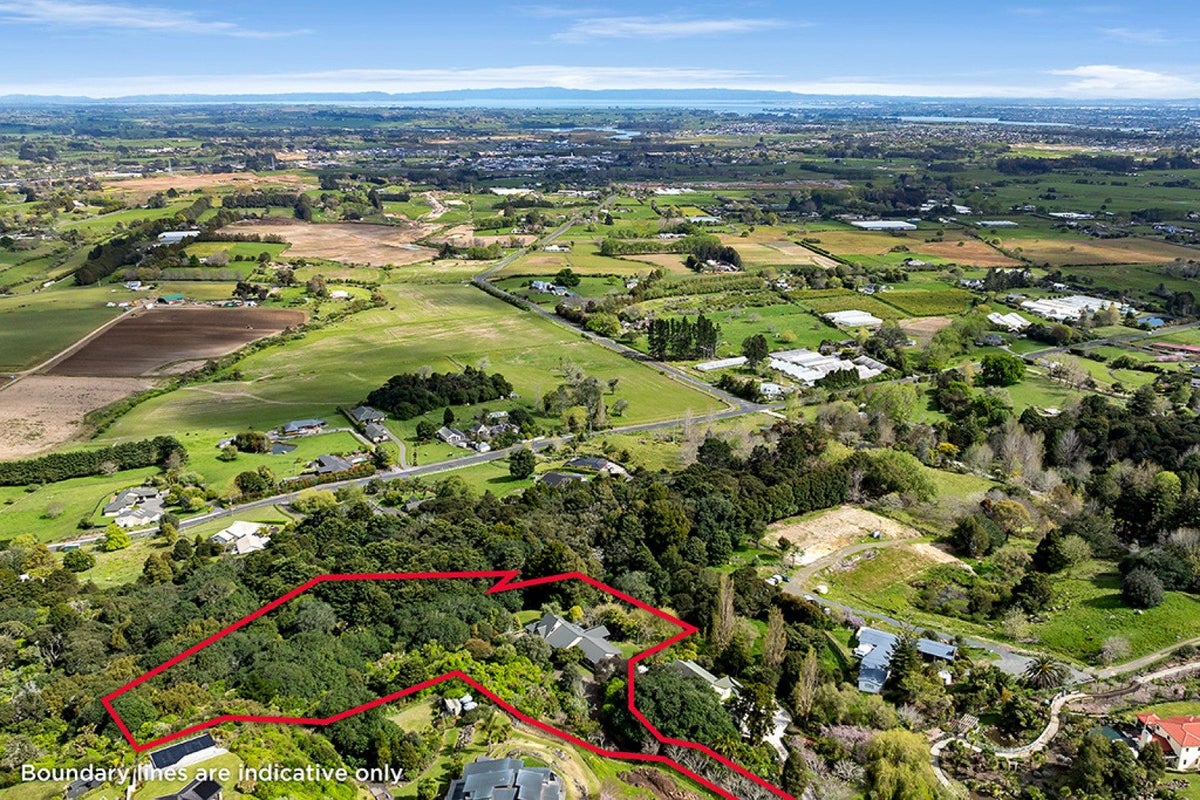 326 MacWhinney Drive, Drury, Drury - Carousel 1