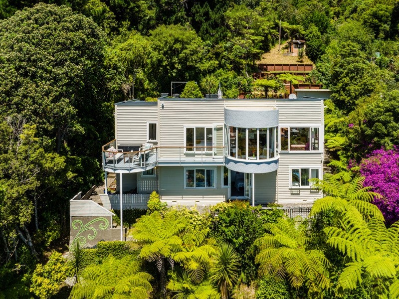 35 Walter Road, Lowry Bay, Lower Hutt - Carousel 2
