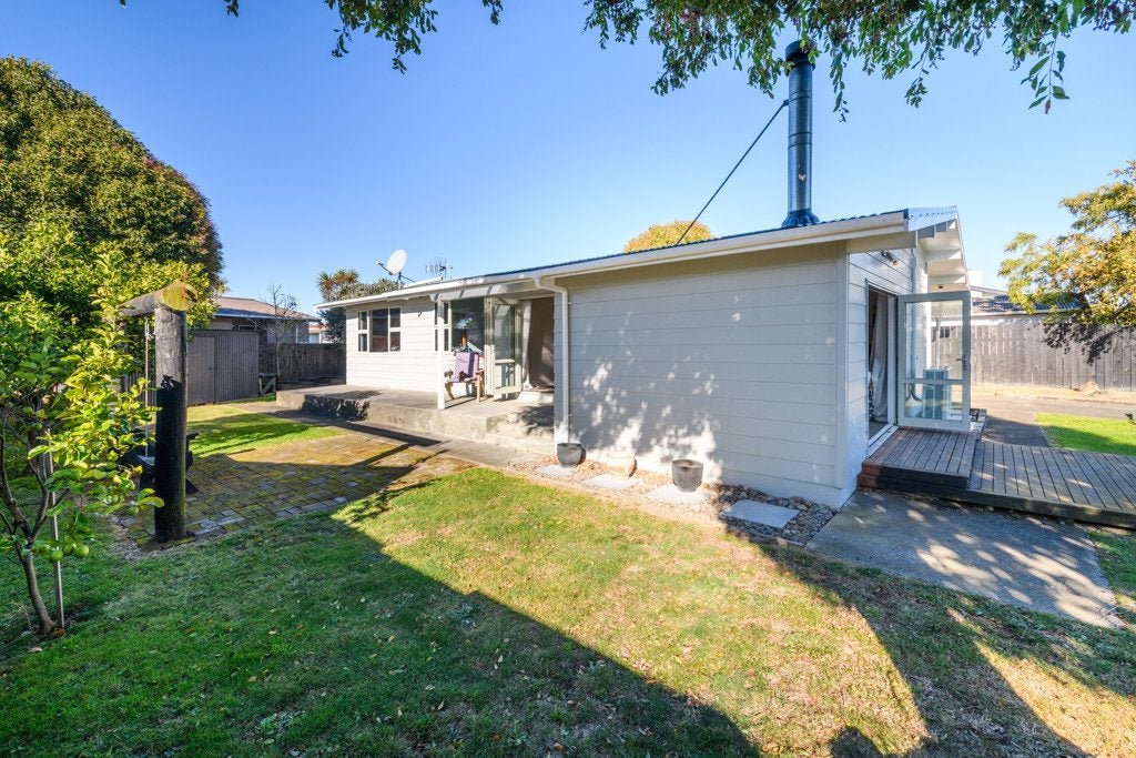 29 Cavendish Crescent, Awapuni, Palmerston North - Carousel 2