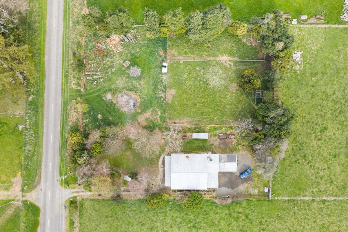 42 Mangahao Road, Shannon, Palmerston North - Carousel 17