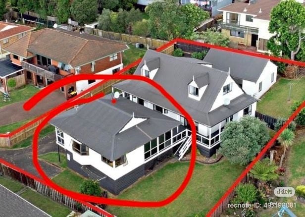 9 Rochas Place, Clover Park, Auckland - Carousel 1