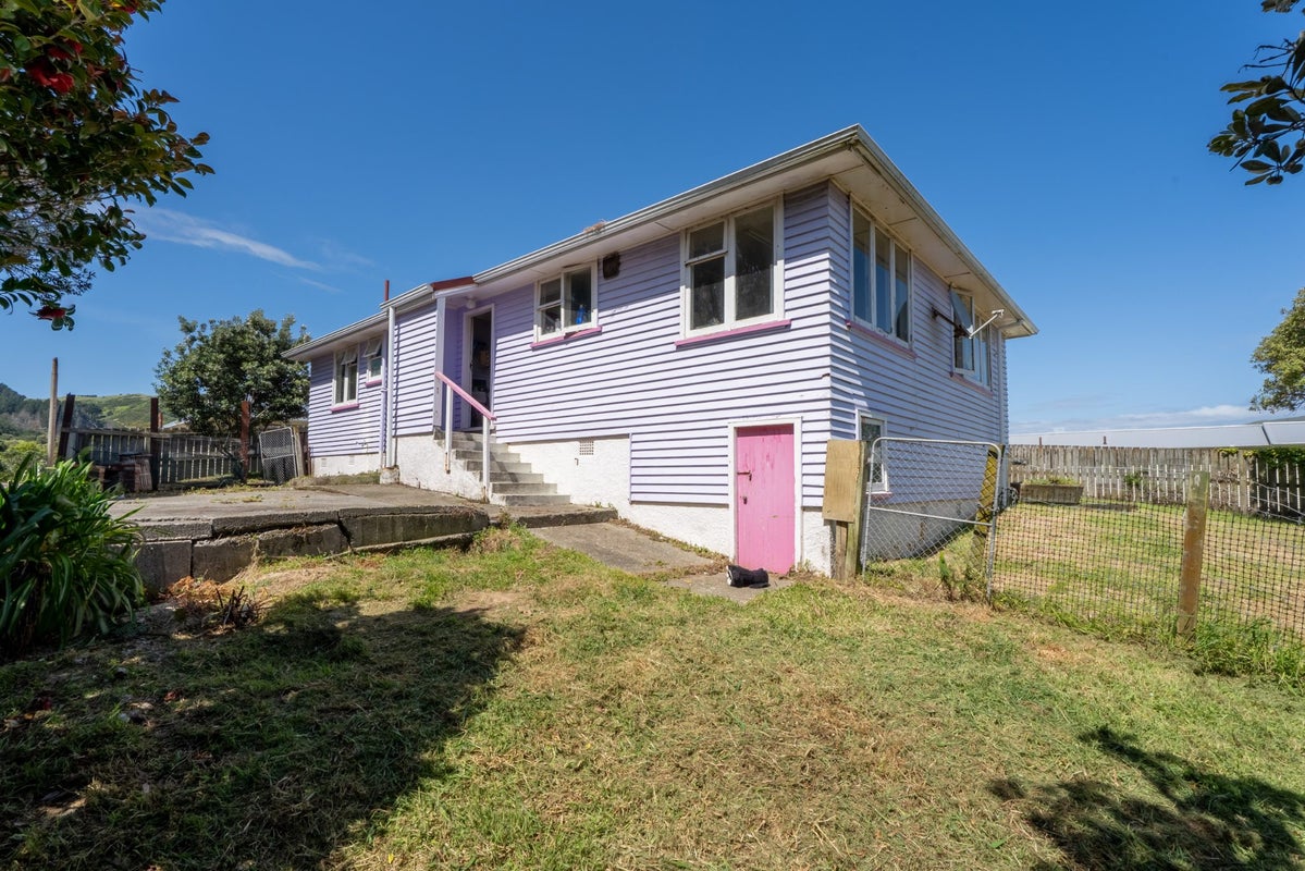 67 Gear Terrace, Ranui, Porirua - Carousel 1