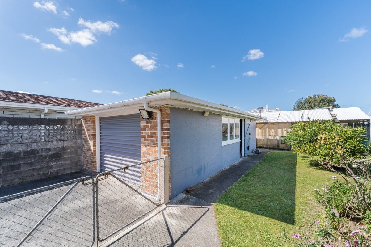 7 Innes Place, Roslyn, Palmerston North - Carousel 17
