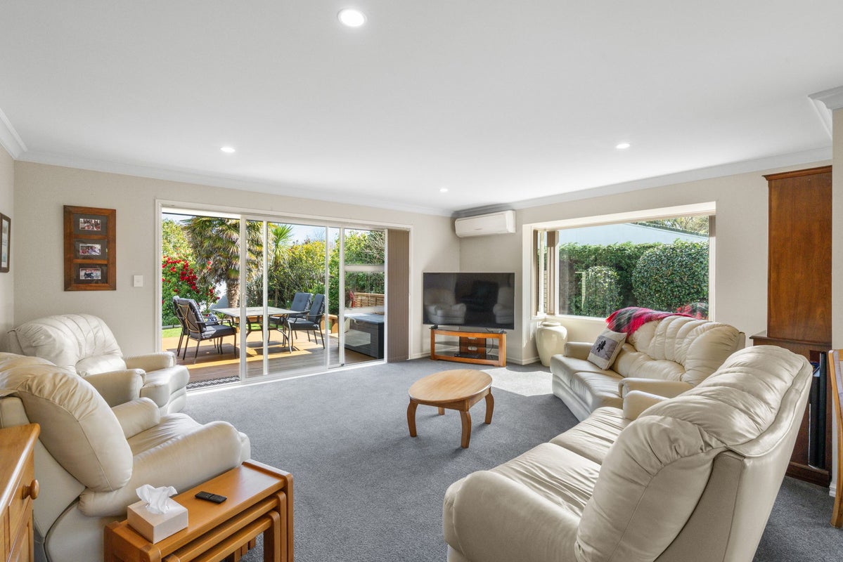 47 Railway Terrace, Ohau, Levin - Carousel 2