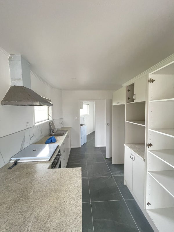 42 Feasegate Street, Manurewa, Auckland - Carousel 2