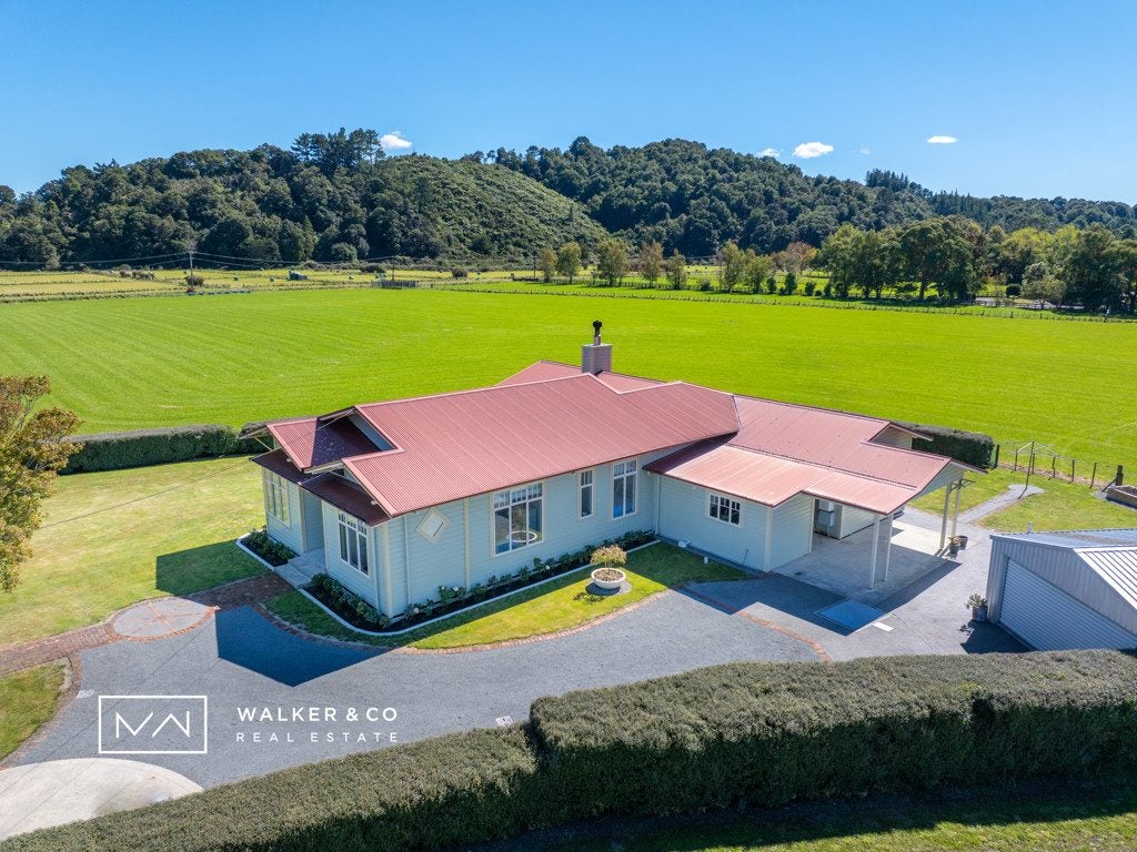 351 Wallaceville Road, Whitemans Valley, Upper Hutt - Carousel 2