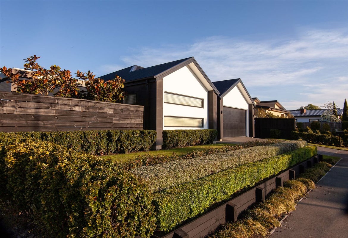 76 Grayshott Avenue, Casebrook, Christchurch - Carousel 2
