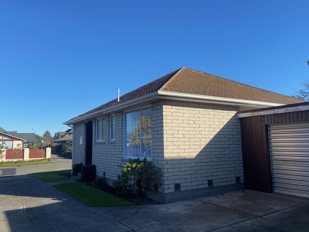 1/24 Broadfell Avenue, Avonhead, Christchurch - Carousel 1