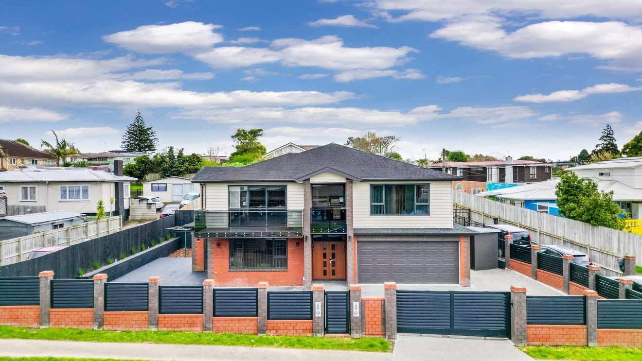 55 Mahia Road, Manurewa, Auckland - Carousel 1