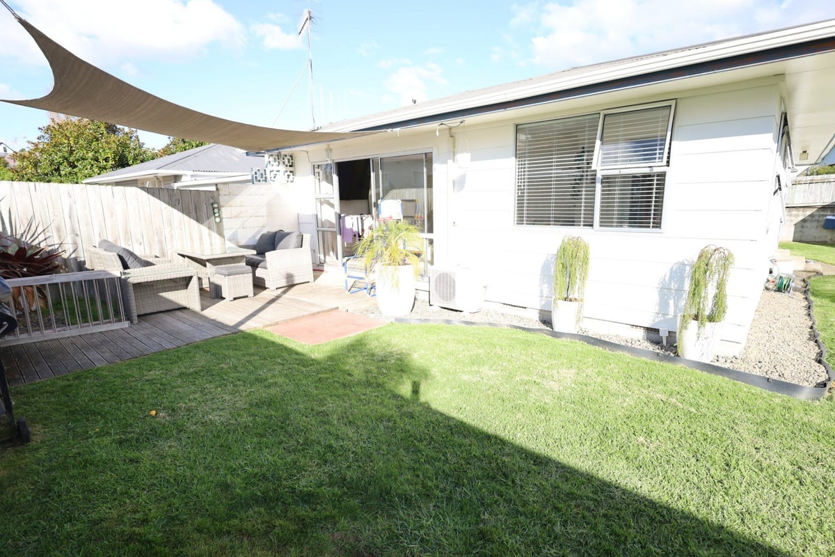 10A Landscape Road, Otumoetai, Tauranga - Carousel 1