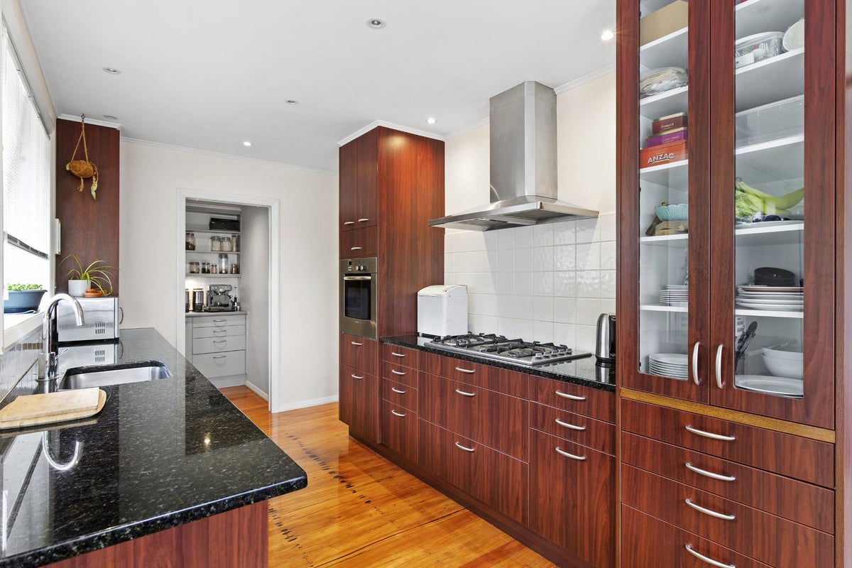 13 Wilkie Crescent, Naenae, Lower Hutt - Carousel 1