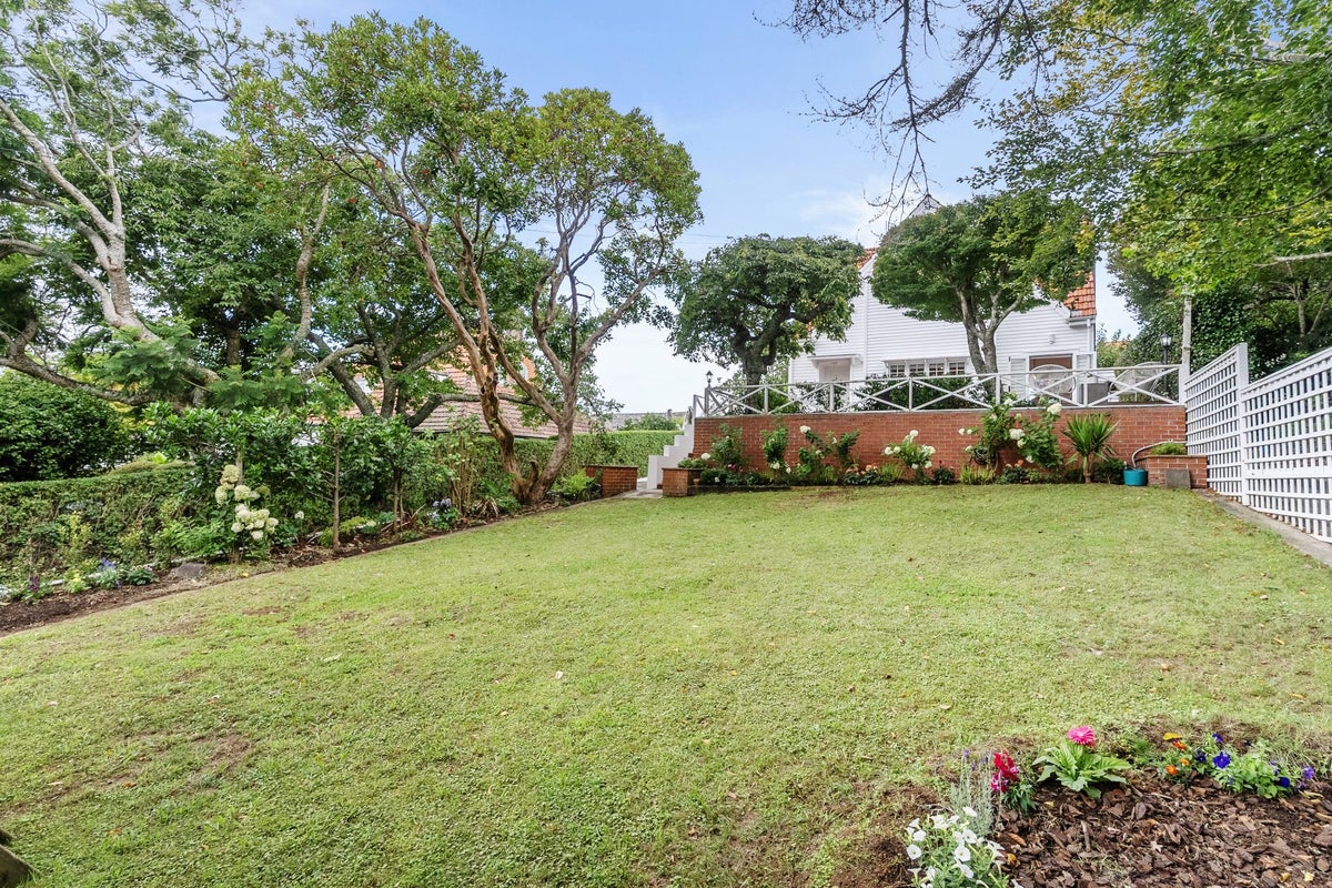 68 Selwyn Road, Epsom, Auckland - Carousel 2