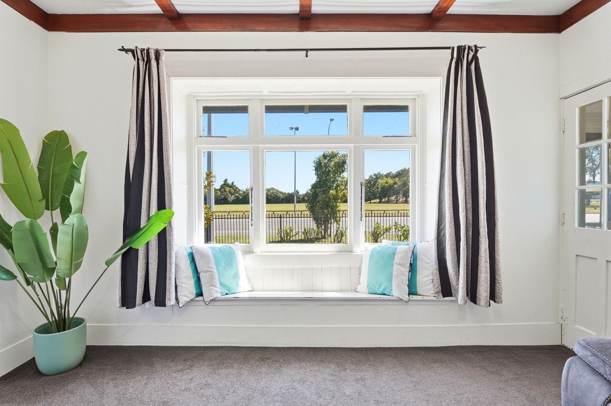 520 Tremaine Avenue, Takaro, Palmerston North - Carousel 2