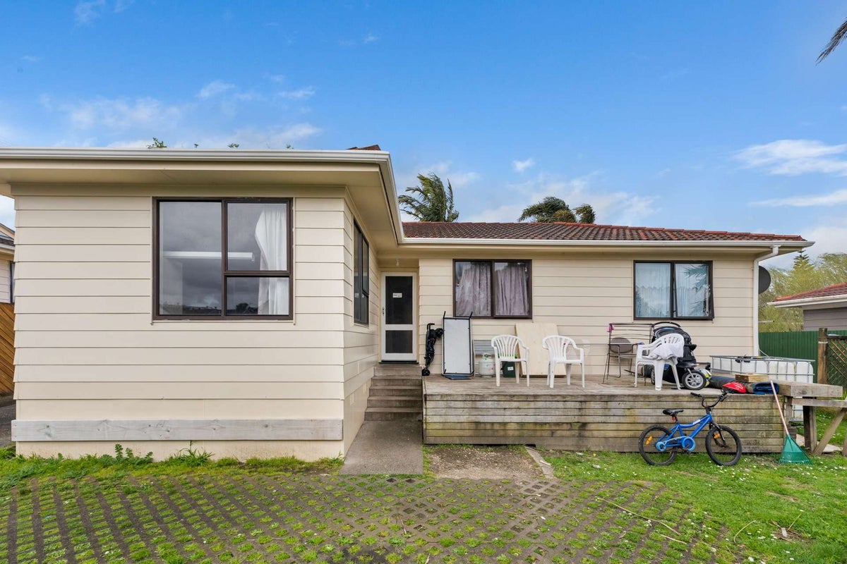 15 Edwin Freeman Place, Ranui, Auckland - Carousel 2