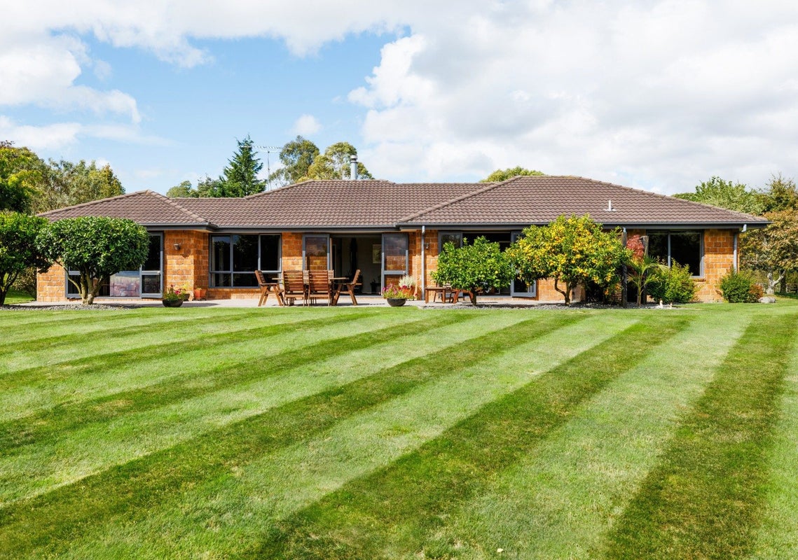 61 Highbrook Way, Whatawhata - Carousel 1