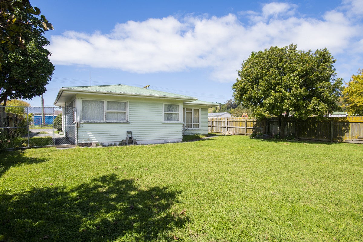 11 London Street, Kaiti, Gisborne - Carousel 1