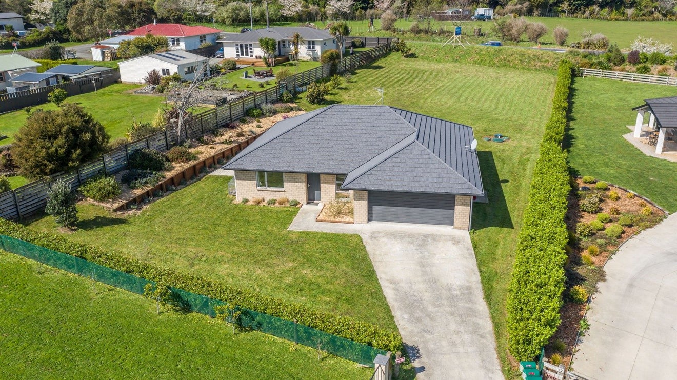 7 Corbin Court, Ohau, Ohau - Carousel 2
