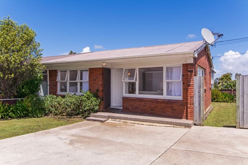 0 Stream Ridge, Papamoa - Carousel 1